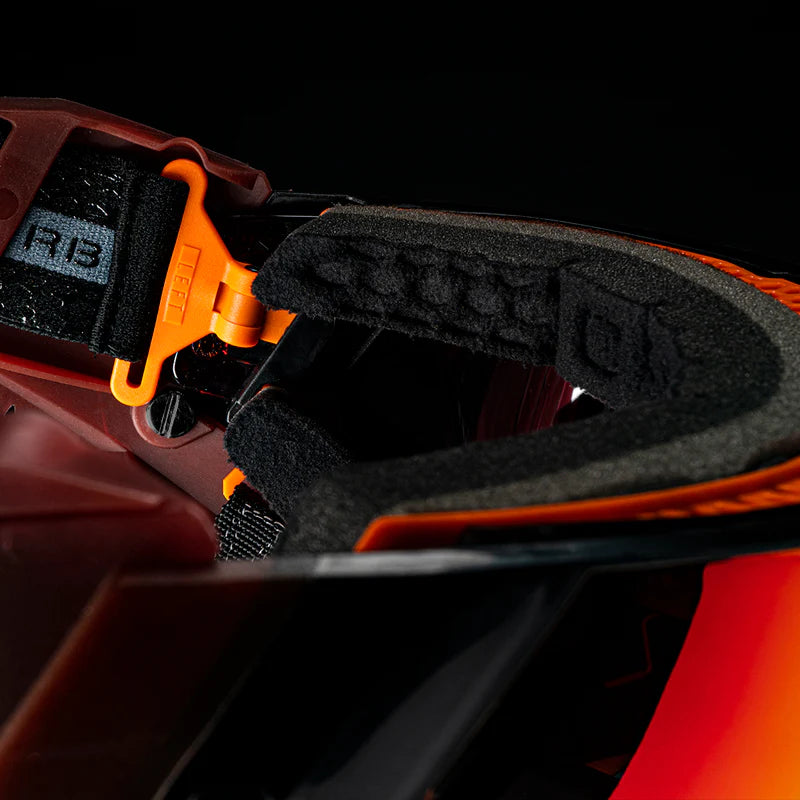 CRBN Zero Pro Goggle - Blood, Coverage: MORE